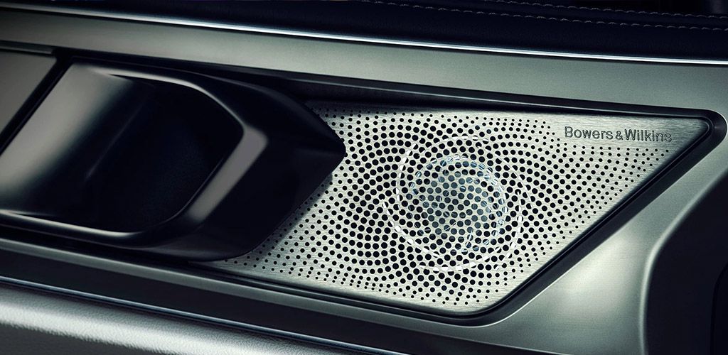 Caza Yakışan Ses Kalitesi: BMW ile Cazın Sesi Yükseliyor.