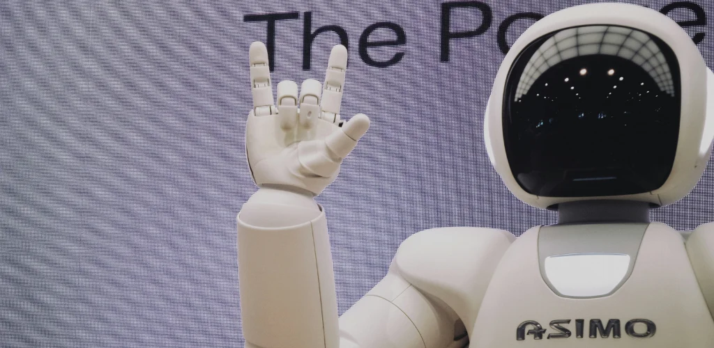 Robotik Devrimin Eşiğinde: Bizi Neler Bekliyor?
