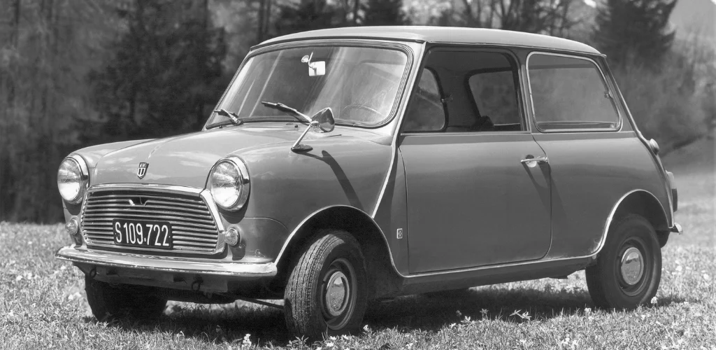 MINI’nin 25 Yılı: Modern Bir Otomobil İkonunun Yolculuğu