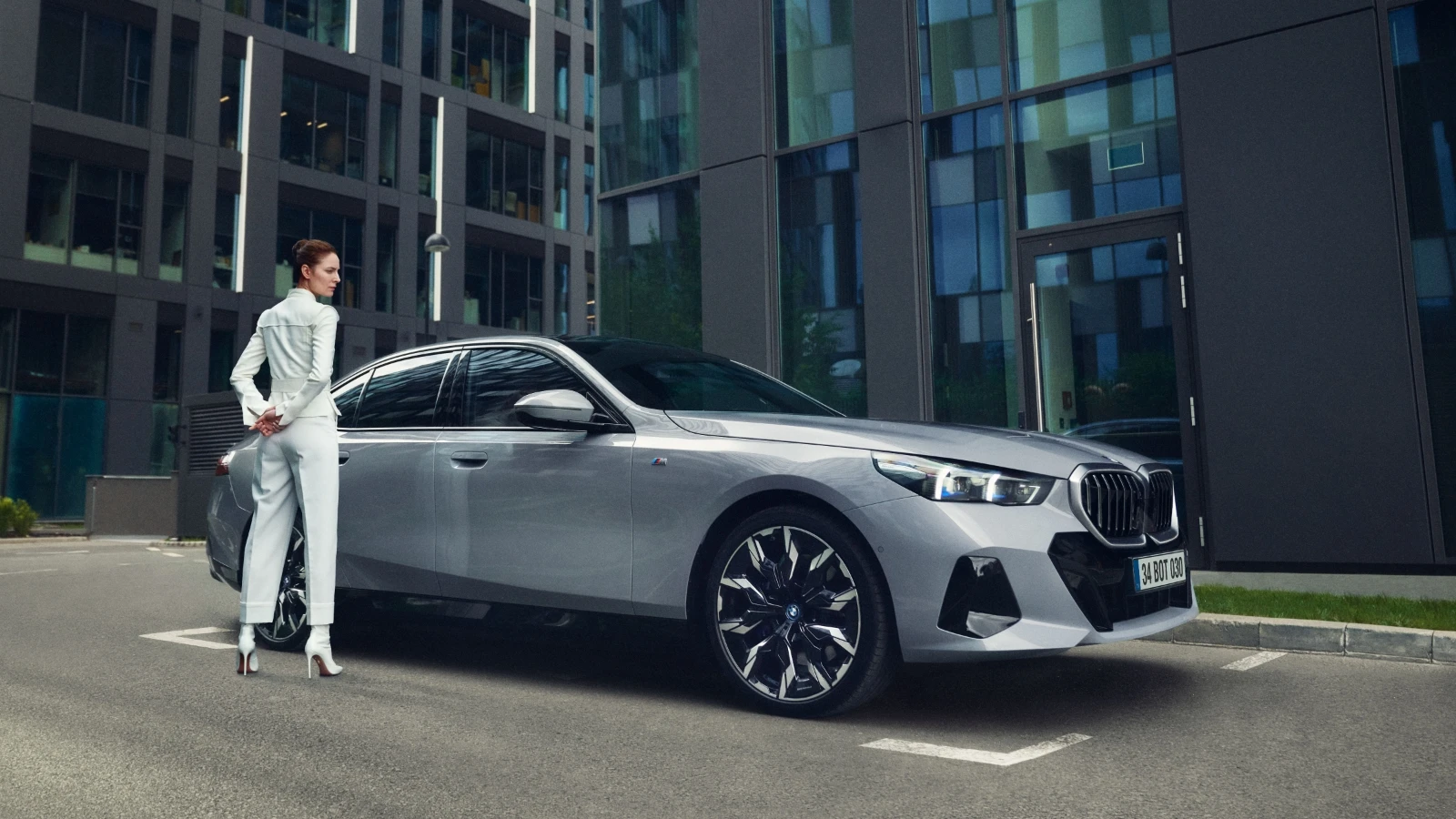 YENİ BMW 5 SERİSİ SEDAN.