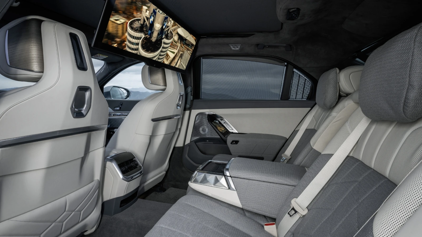 BMW 7 SERİSİ SEDAN.