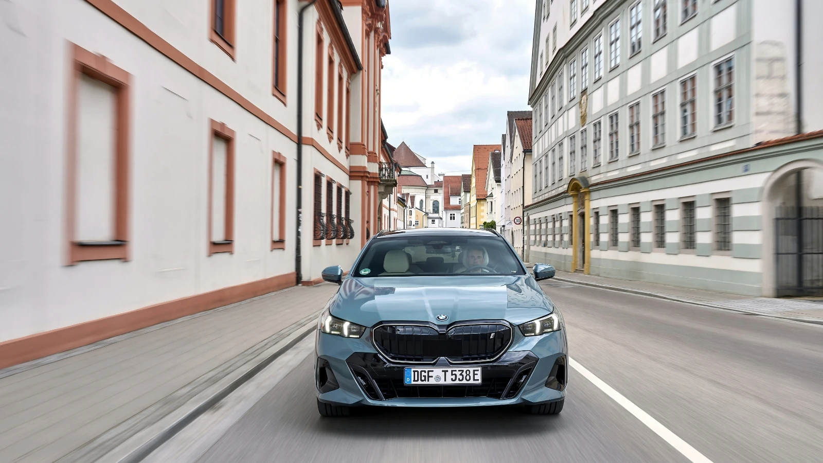 BMW i5 M60 xDrive Touring 