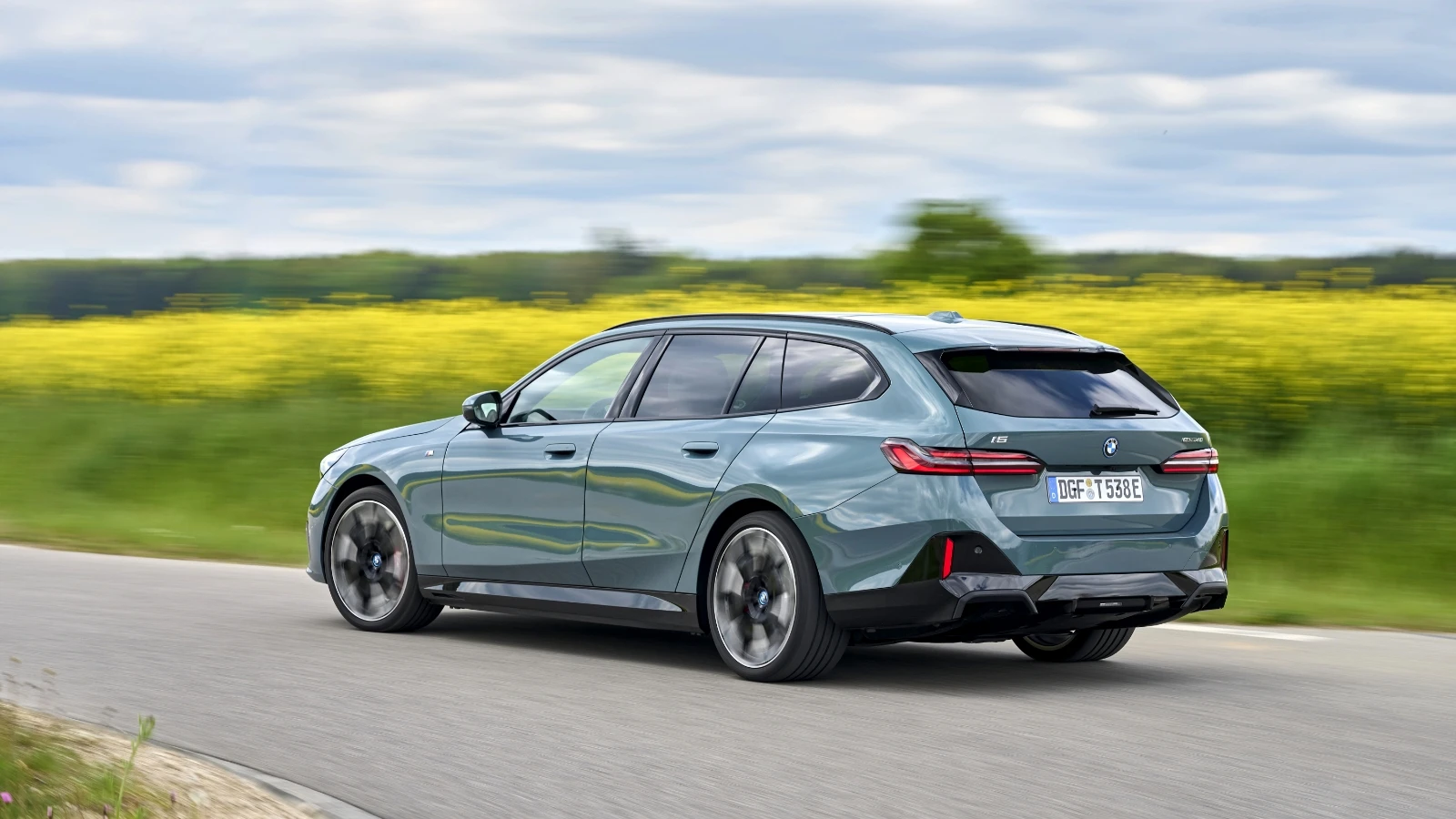 BMW i5 M60 xDrive Touring 