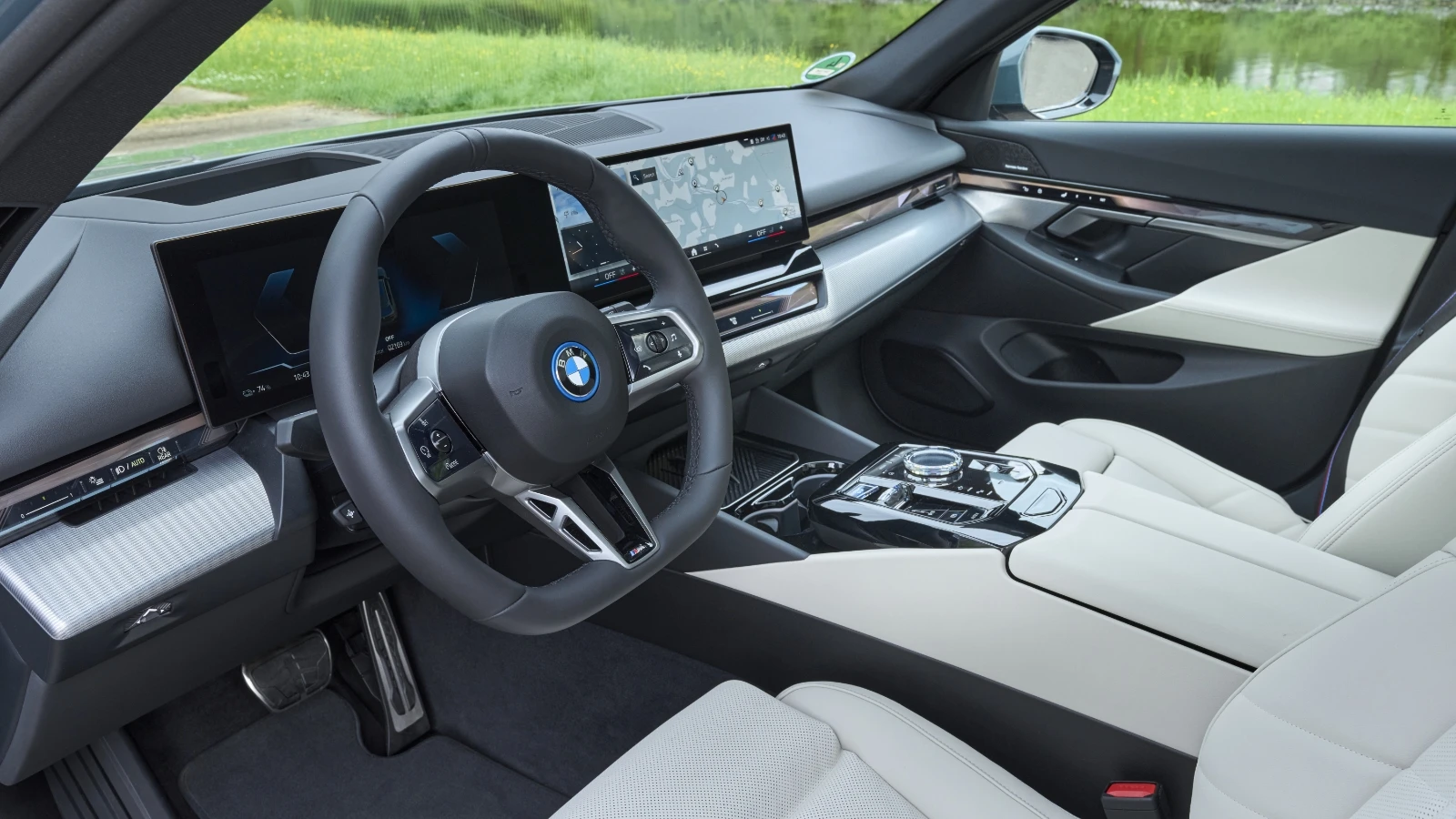 BMW i5 M60 xDrive Touring 