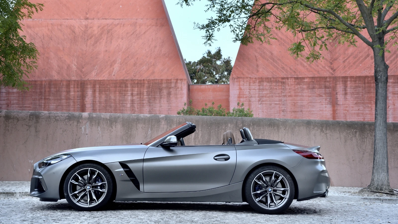 BMW Z4 ROADSTER.