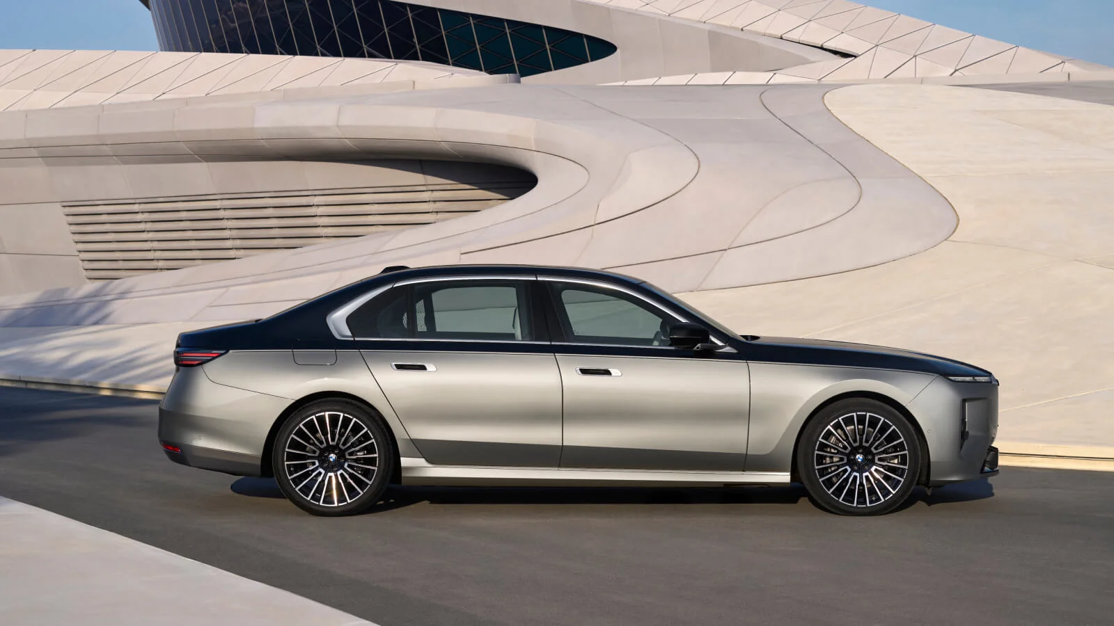 YENİ BMW 7 SERİSİ SEDAN.