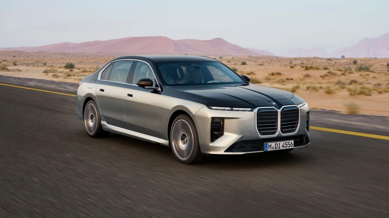YENİ BMW 7 SERİSİ SEDAN.