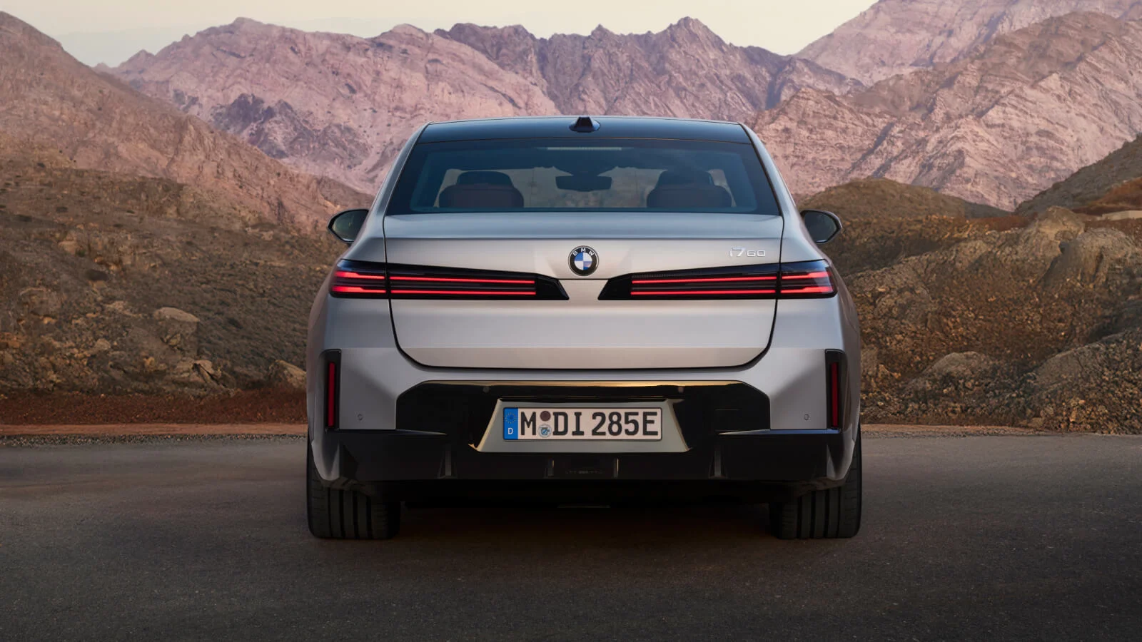 YENİ BMW i7 SEDAN.