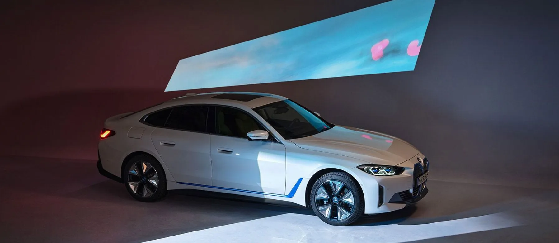 YENİ BMW i4.