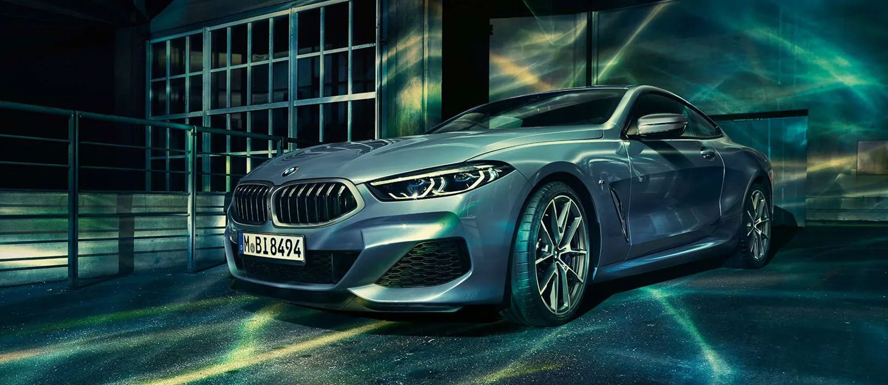 BMW 8 SERİSİ COUPÉ.