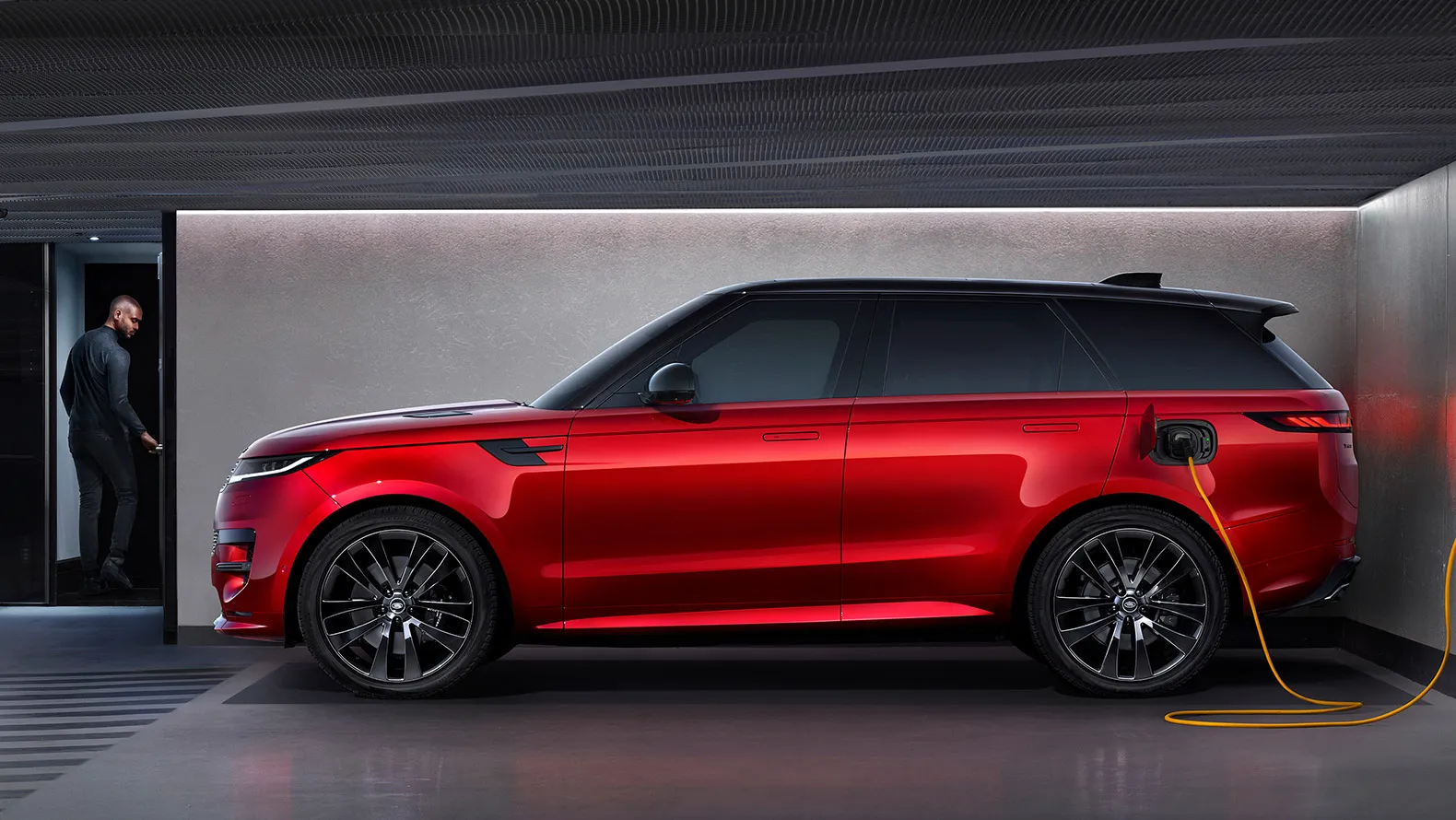 Yeni Range Rover Sport